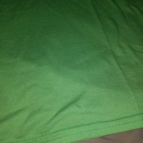 **SOLD**Men Size Medium AE shirt - Picture 2 of 5